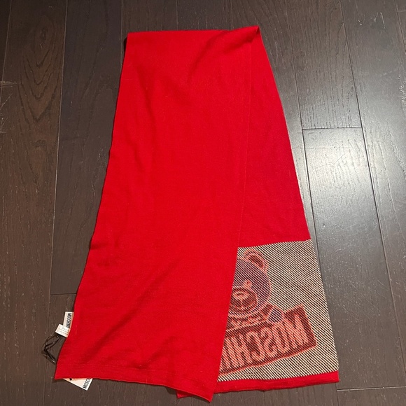BNWT Moschino teddy bear red wool scarf M1857 unisex made in Italy - Picture 5 of 7
